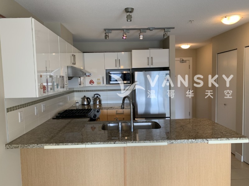 250426114033_1 kitchen2.jpg